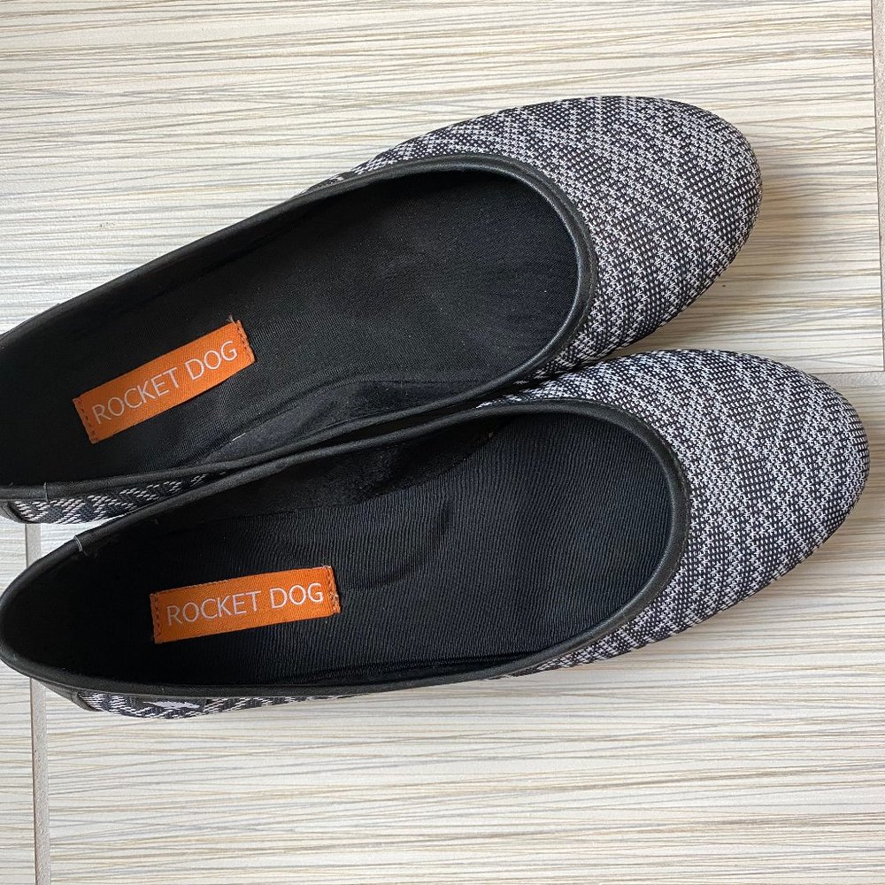 CUTE Rocket Dog ladies ballet flats Size 8